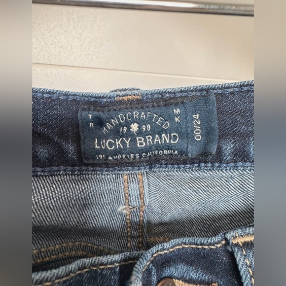 Lucky Brand Sienna Slim Boyfriend Distressed Jeans Low Rise Size 00/24 - Picture 5 of 8